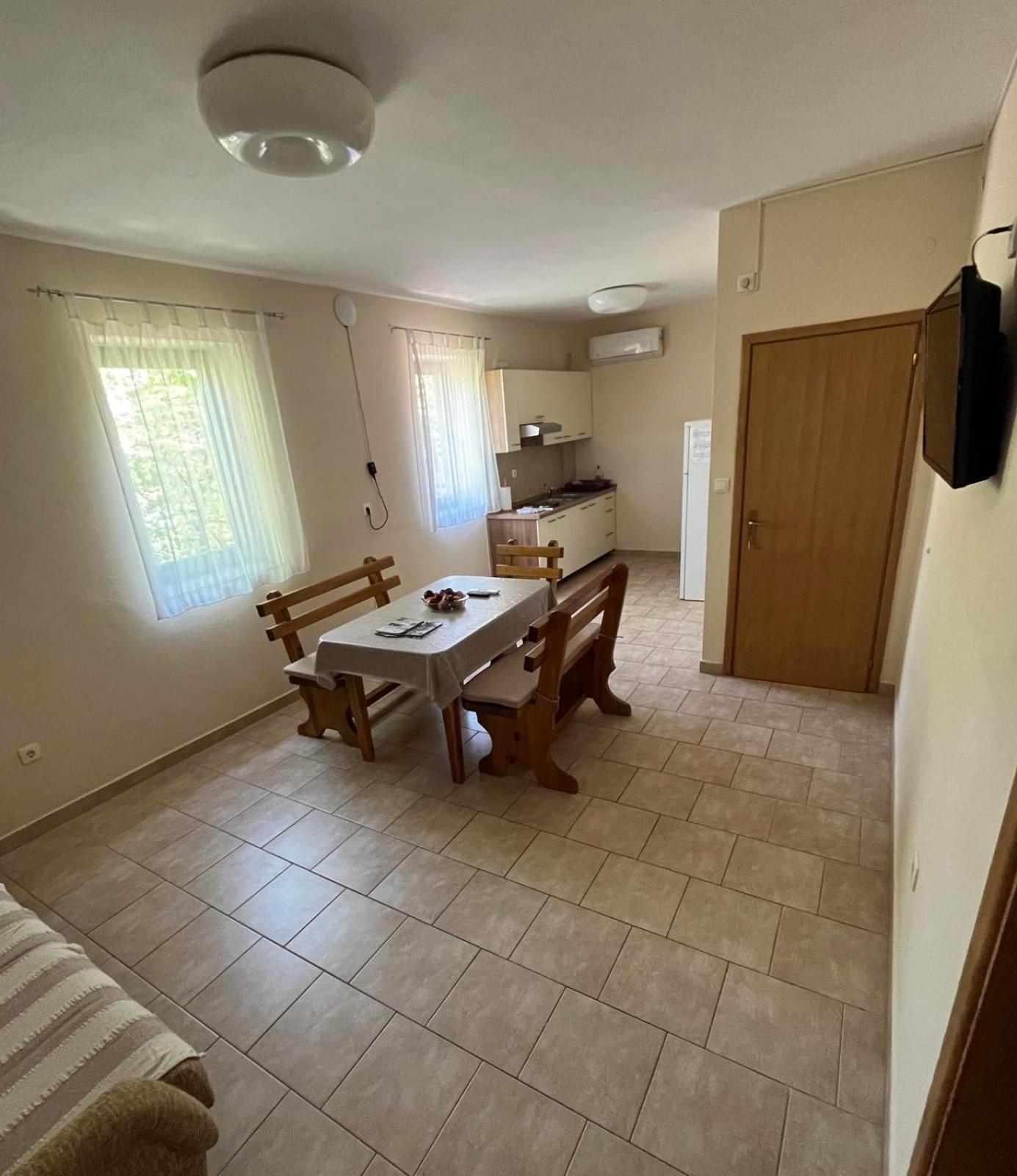 Apartment Lavanda Starigrad Paklenica Ngoại thất bức ảnh
