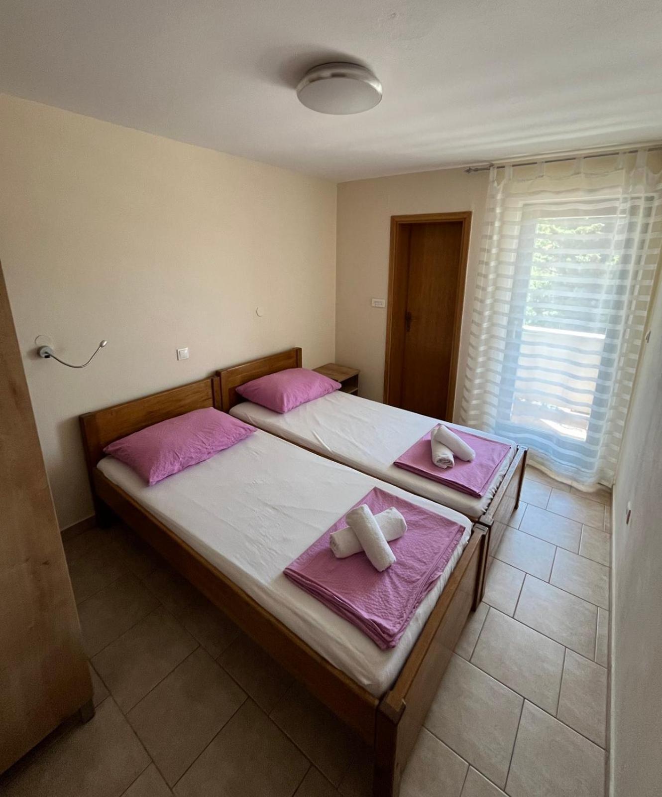 Apartment Lavanda Starigrad Paklenica Ngoại thất bức ảnh
