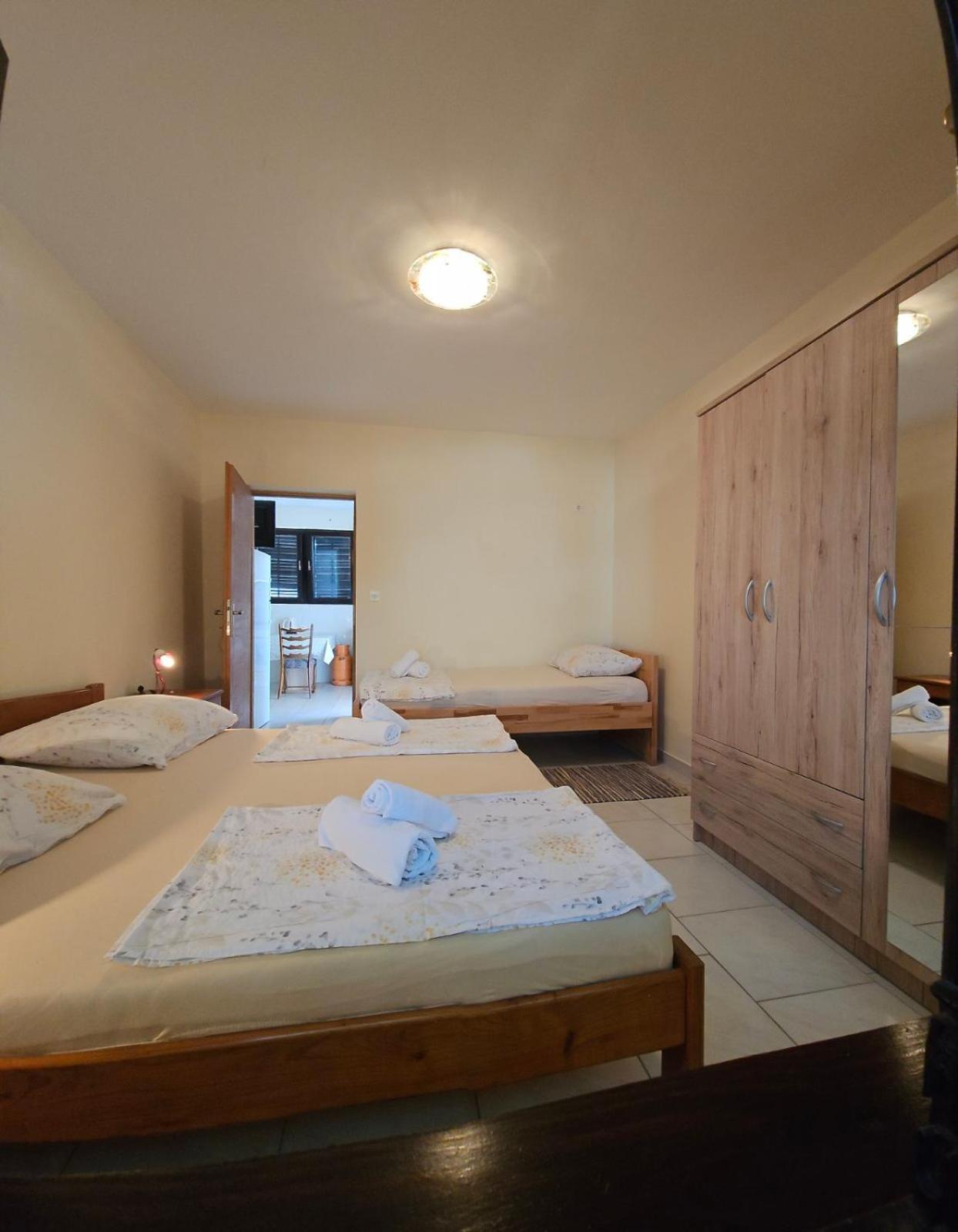 Apartment Lavanda Starigrad Paklenica Ngoại thất bức ảnh
