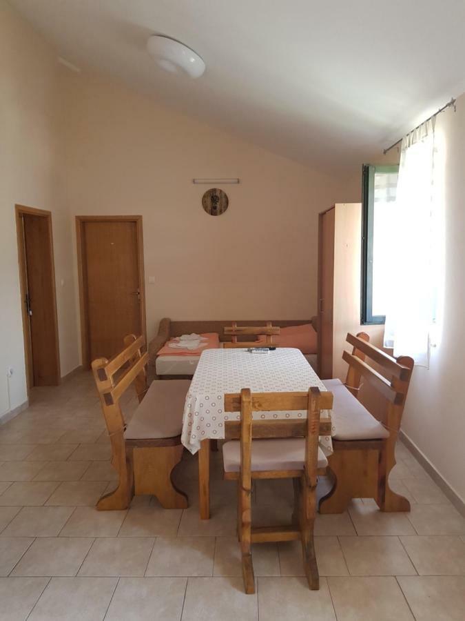 Apartment Lavanda Starigrad Paklenica Ngoại thất bức ảnh